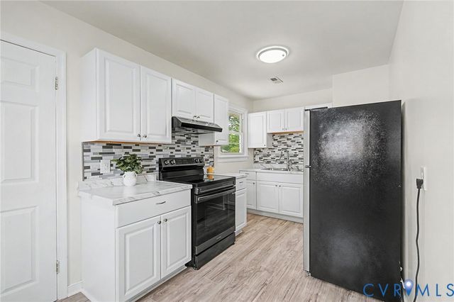 309 N Foxhill Rd, Henrico, VA 23223