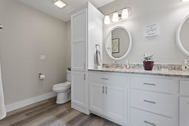 61500 E 266 Road, Grove, OK 74344