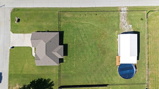 61500 E 266 Road, Grove, OK 74344