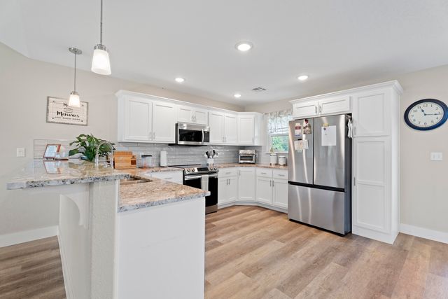 61500 E 266 Road, Grove, OK 74344