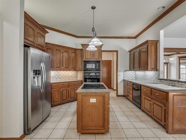 12432 Elizabeth Drive, Oklahoma City, OK 73130