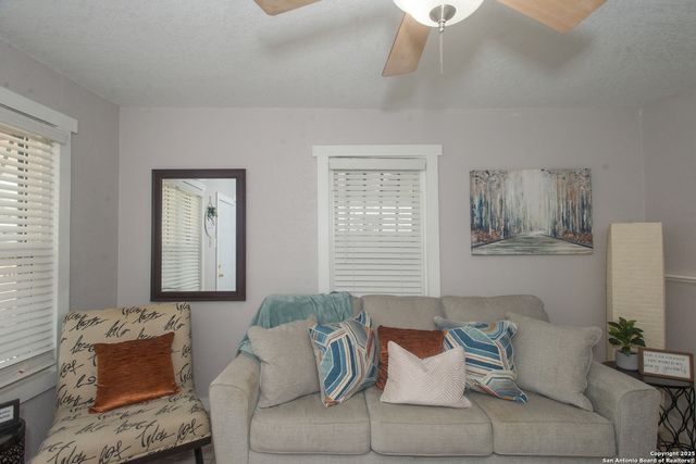 611 Brunswick, San Antonio, TX 78214