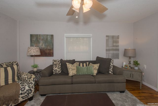 611 Brunswick, San Antonio, TX 78214