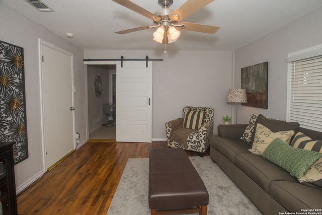 611 Brunswick, San Antonio, TX 78214