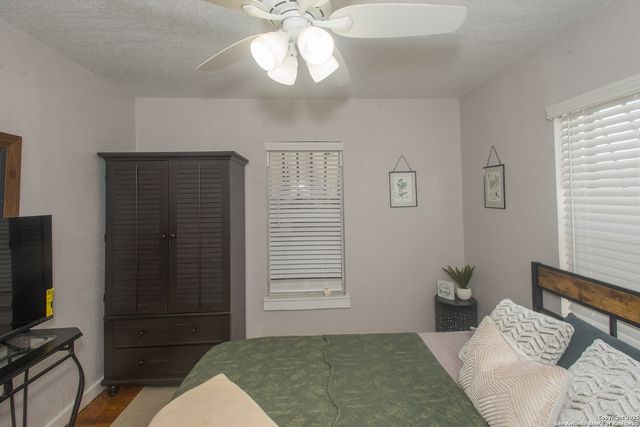 611 Brunswick, San Antonio, TX 78214