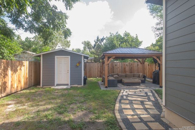 611 Brunswick, San Antonio, TX 78214