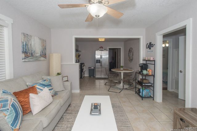 611 Brunswick, San Antonio, TX 78214