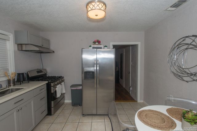 611 Brunswick, San Antonio, TX 78214