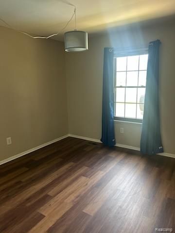 35138 N Bay Circle, Harrison Charter Township, MI 48045