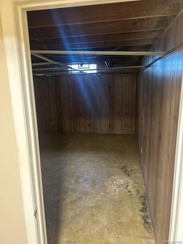 35138 N Bay Circle, Harrison Charter Township, MI 48045