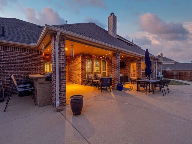4606 Waterford Glen Drive, Mansfield, TX 76063