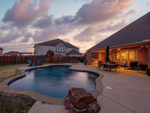 4606 Waterford Glen Drive, Mansfield, TX 76063