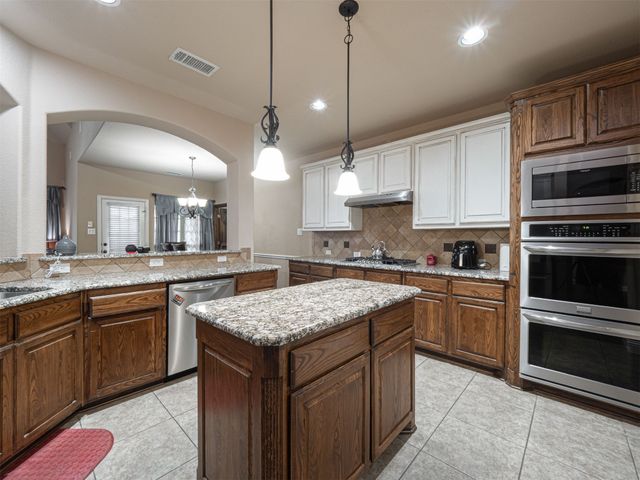 4606 Waterford Glen Drive, Mansfield, TX 76063