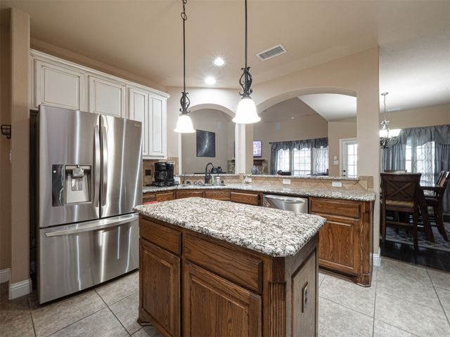 4606 Waterford Glen Drive, Mansfield, TX 76063