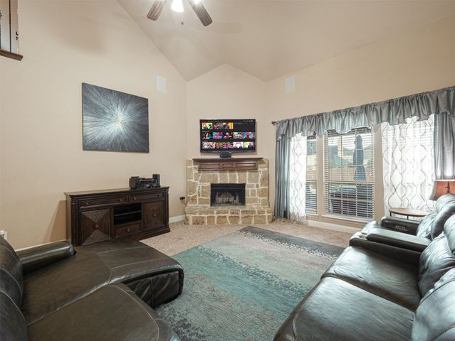 4606 Waterford Glen Drive, Mansfield, TX 76063