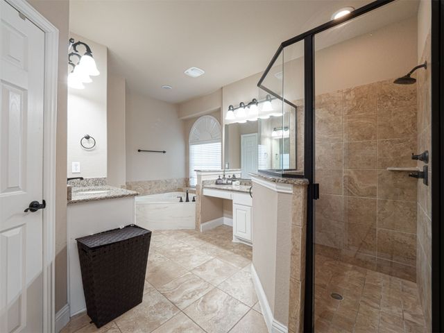 4606 Waterford Glen Drive, Mansfield, TX 76063