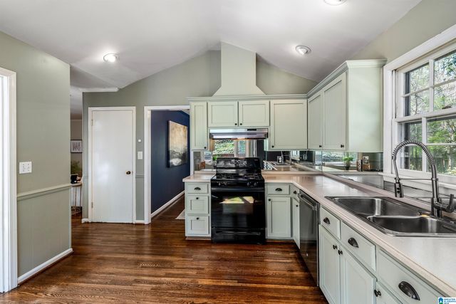 3541 OLD LEEDS COURT, Mountain Brook, AL 35213