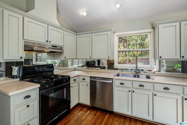 3541 OLD LEEDS COURT, Mountain Brook, AL 35213