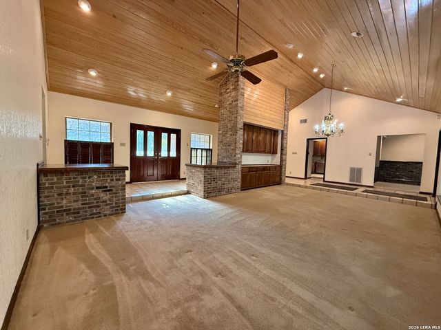 21210 Forest Waters Cir, Garden Ridge, TX 78266