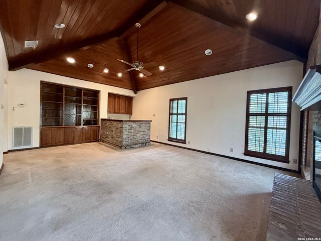 21210 Forest Waters Cir, Garden Ridge, TX 78266