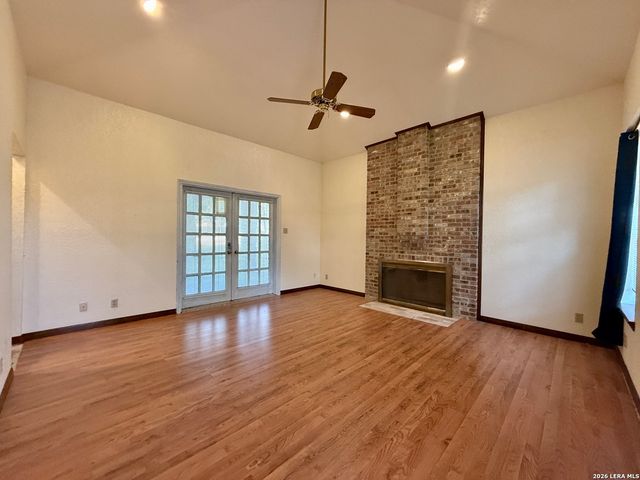 21210 Forest Waters Cir, Garden Ridge, TX 78266