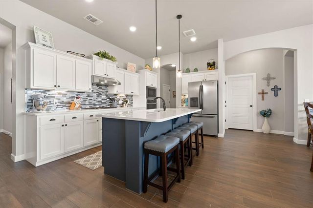 13248 Sawtooth Oak Road, Choctaw, OK 73020