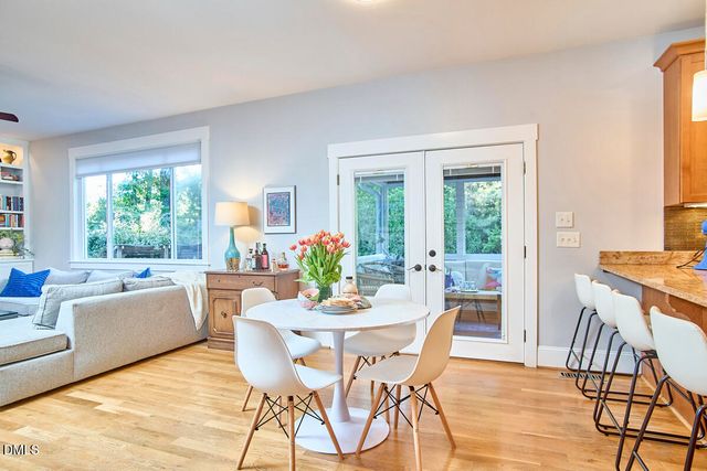 908 Hillsborough Road, Chapel Hill, NC 27516