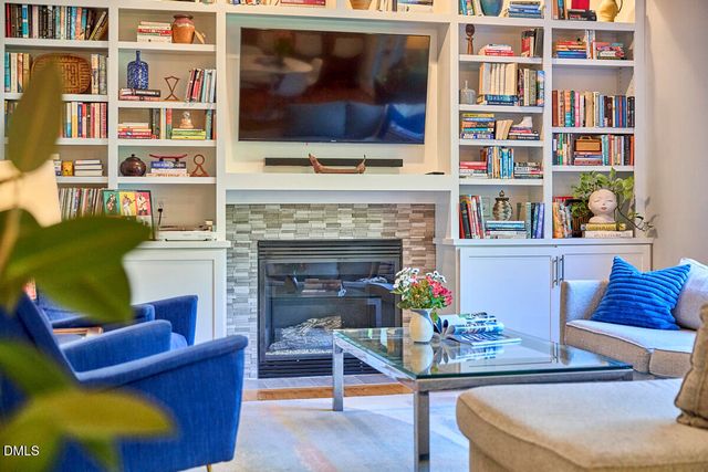 908 Hillsborough Road, Chapel Hill, NC 27516
