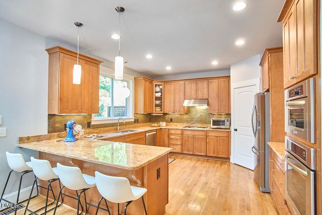 908 Hillsborough Road, Chapel Hill, NC 27516