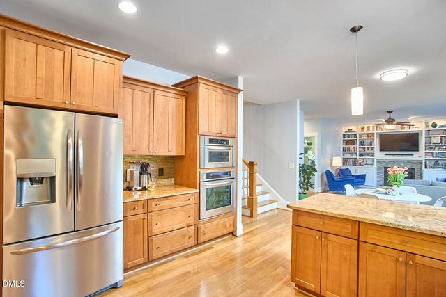 908 Hillsborough Road, Chapel Hill, NC 27516