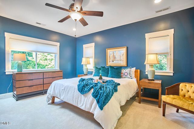 908 Hillsborough Road, Chapel Hill, NC 27516