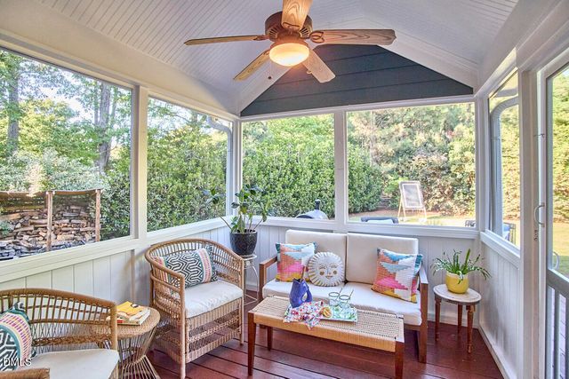 908 Hillsborough Road, Chapel Hill, NC 27516