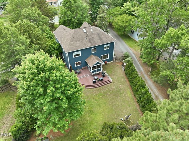 908 Hillsborough Road, Chapel Hill, NC 27516