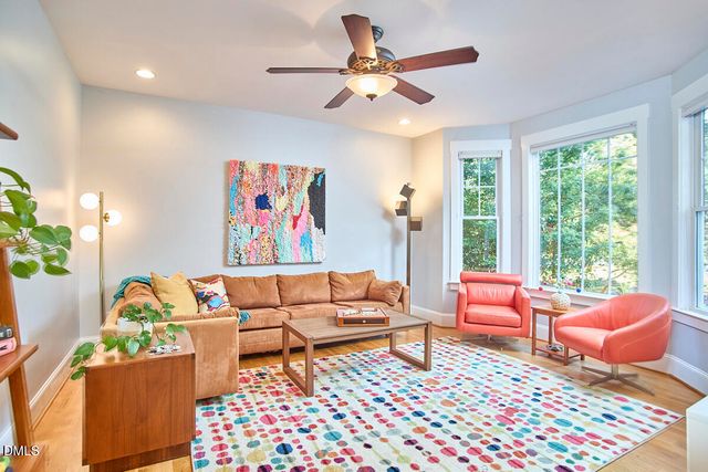 908 Hillsborough Road, Chapel Hill, NC 27516