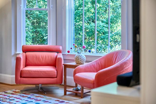 908 Hillsborough Road, Chapel Hill, NC 27516