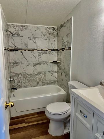 2501 E 9th St, Pueblo, CO 81001