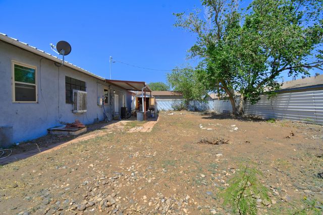 1008 W Castillo Avenue, Belen, NM 87002