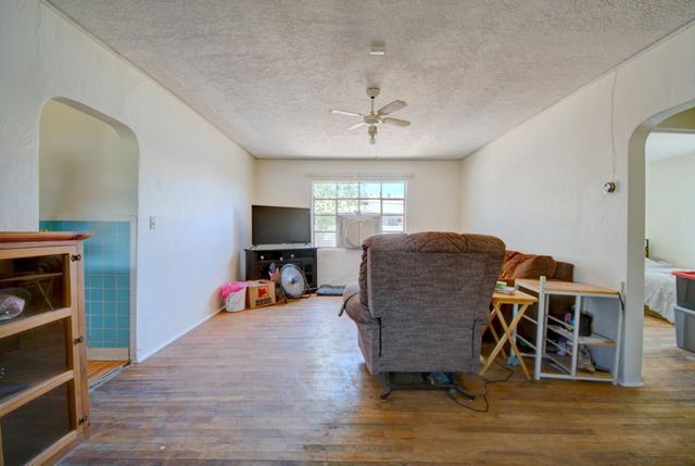 1008 W Castillo Avenue, Belen, NM 87002