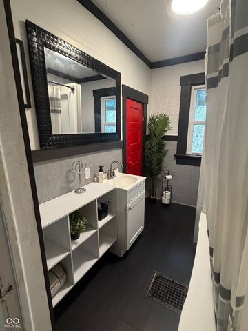 53 Main Avenue, Frankfort, IN 46041