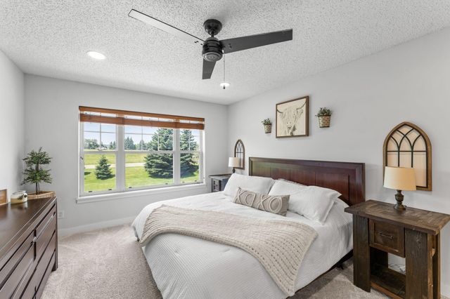 11228 204th Street W 1003, Lakeville, MN 55044