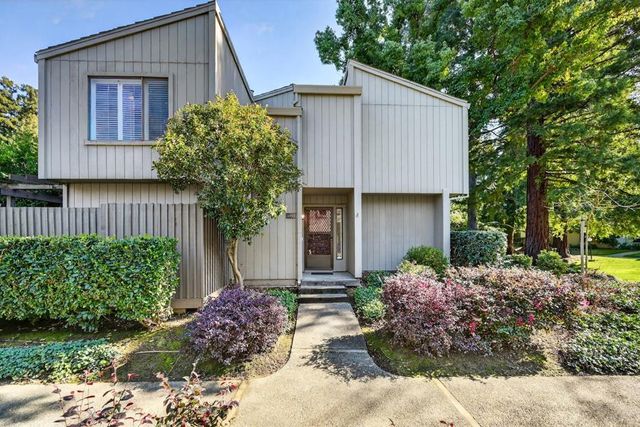 1055 Commons Dr, Sacramento, CA 95825