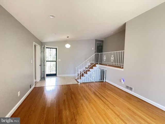 7325 RADCLIFFE DR, College Park, MD 20740