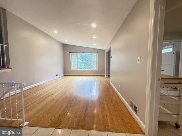7325 RADCLIFFE DR, College Park, MD 20740
