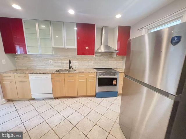 7325 RADCLIFFE DR, College Park, MD 20740