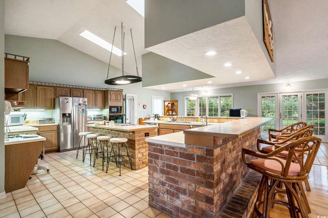 1422 Crooked Pine Dr., Surfside Beach, SC 29575