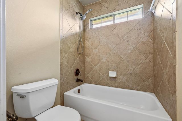 2012 Ebbsfleet DR, Cedar Park, TX 78613