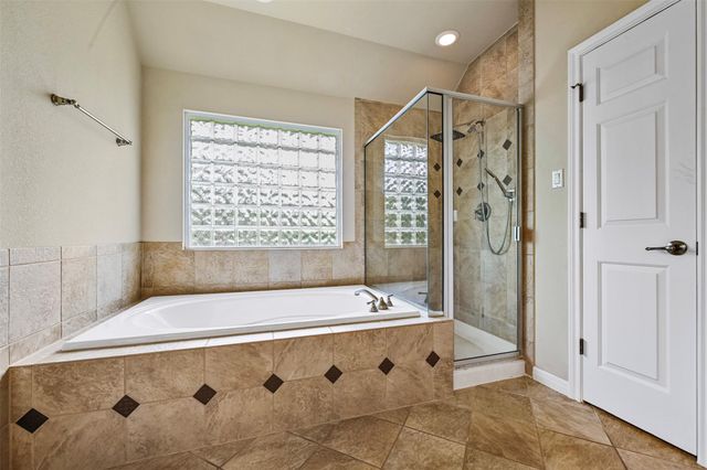 2012 Ebbsfleet DR, Cedar Park, TX 78613