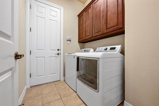 2012 Ebbsfleet DR, Cedar Park, TX 78613