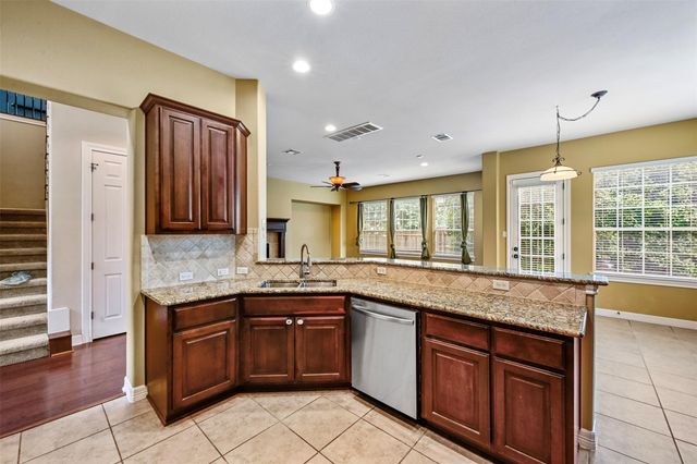 2012 Ebbsfleet DR, Cedar Park, TX 78613