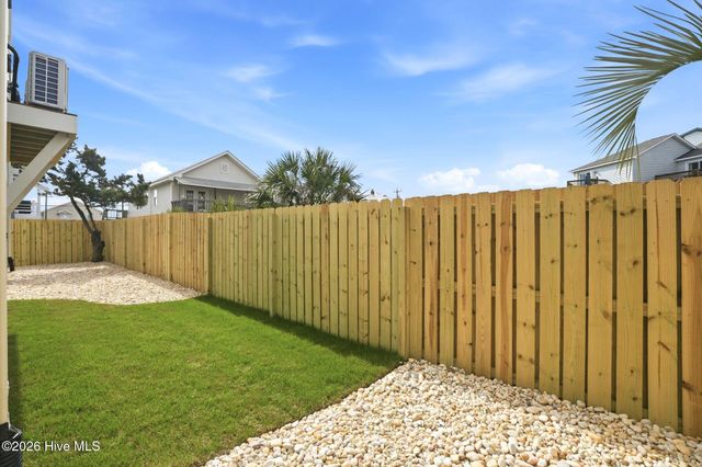 105 Periwinkle Lane, Carolina Beach, NC 28428